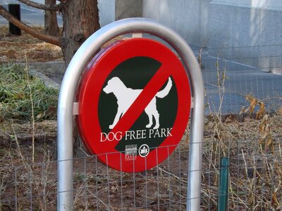Park forbidden animal photo