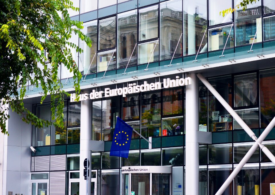European symbol blue