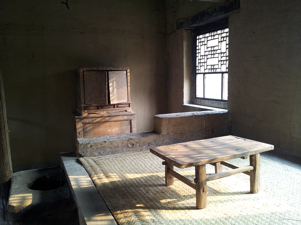 Table old historic