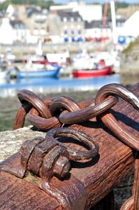 Sea wharf string photo