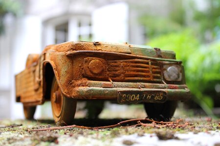 Model rust car photo