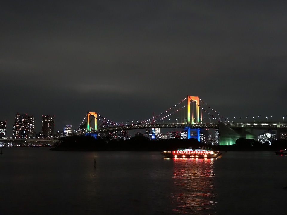 Odaiba rainbow suspension bridge