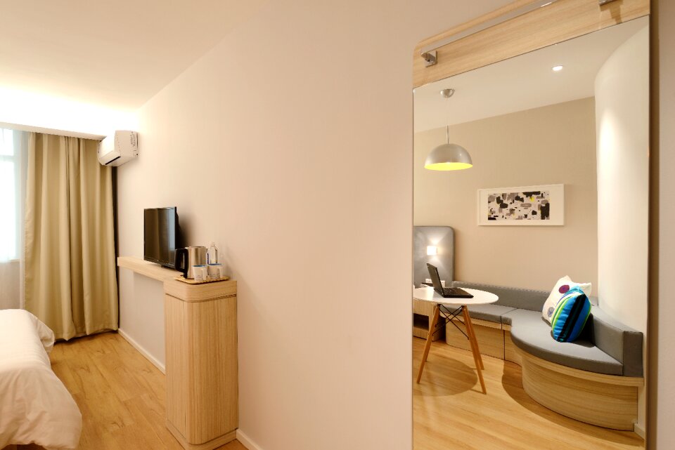Hotel guest room new