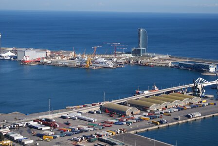 Port barcelona sky
