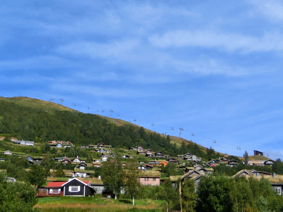 Settlement summer ski lift