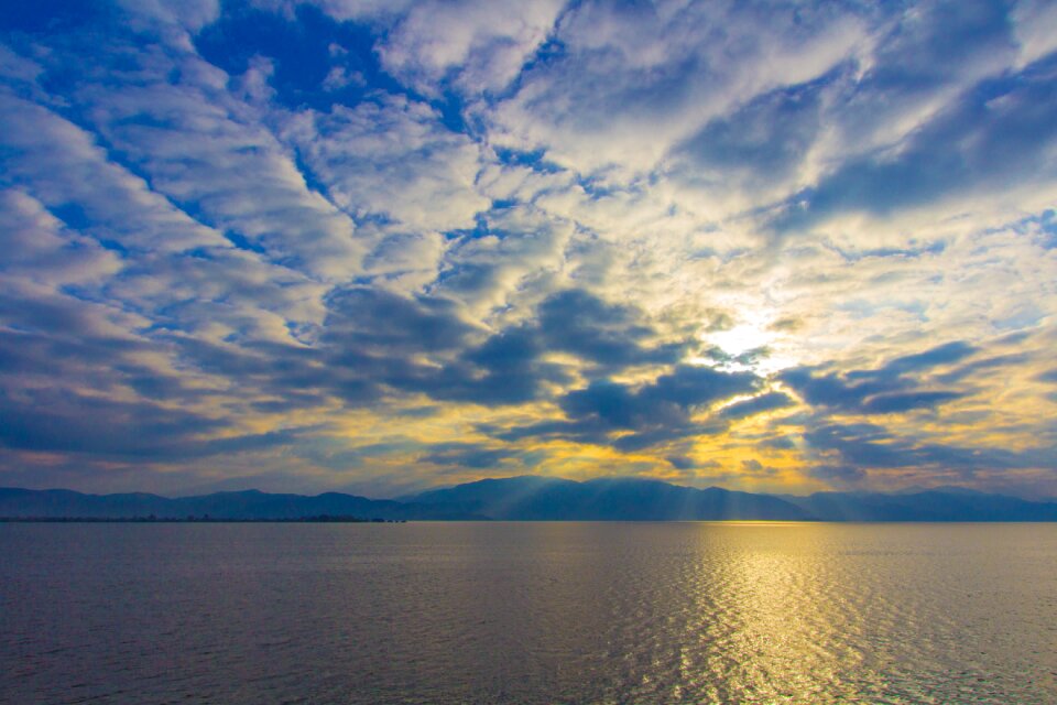 Sunrise erhai lake dali