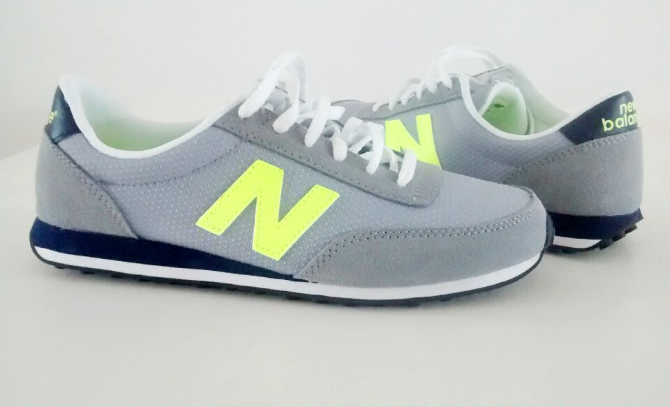 Shoe sports fashion
