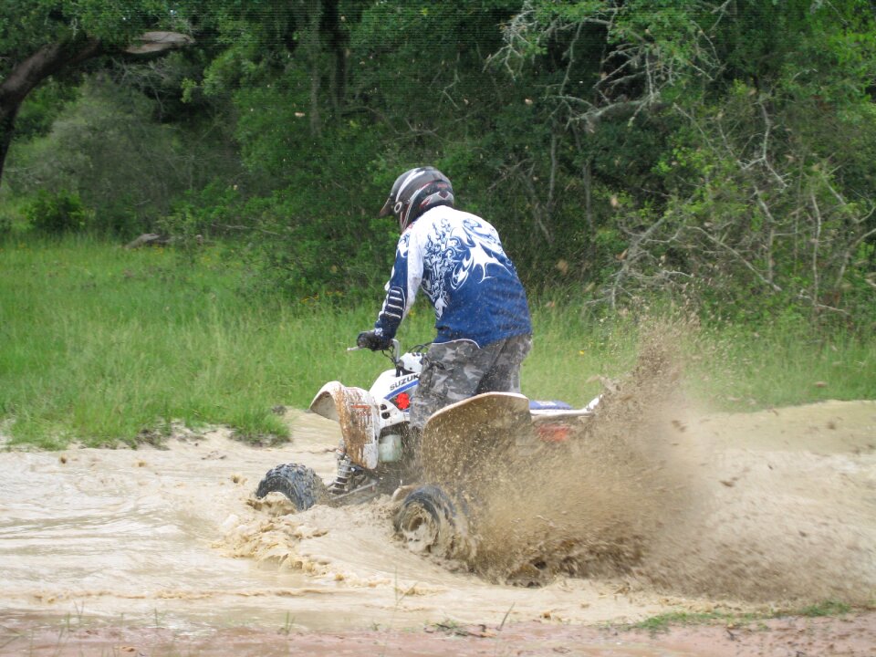 Motorbike four wheeler