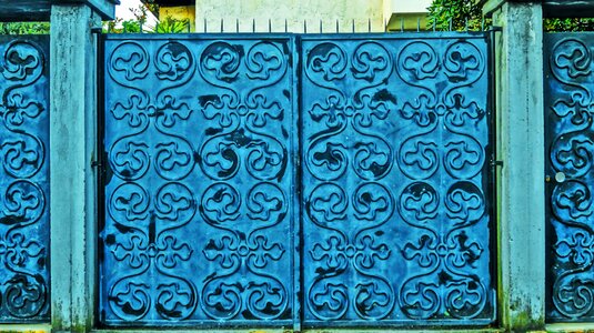 Decoration metal decorations