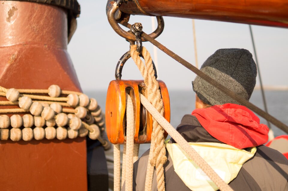 Sailing knots mast