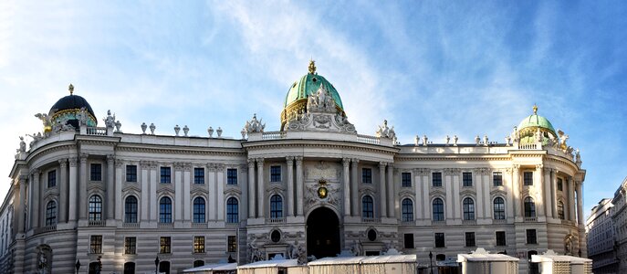 Palace architecture history