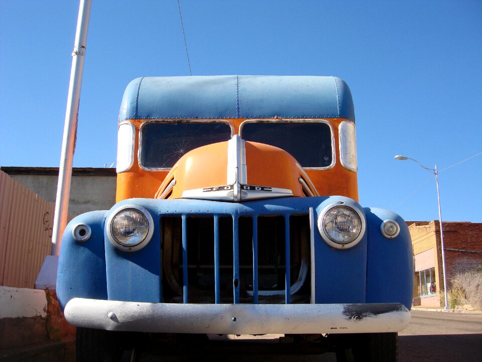 Old vehicle transportation
