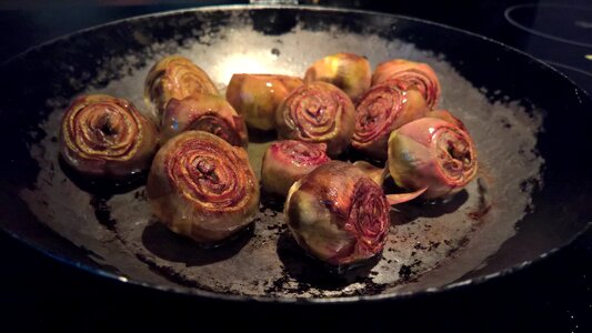 Baby artichokes pan kitchen