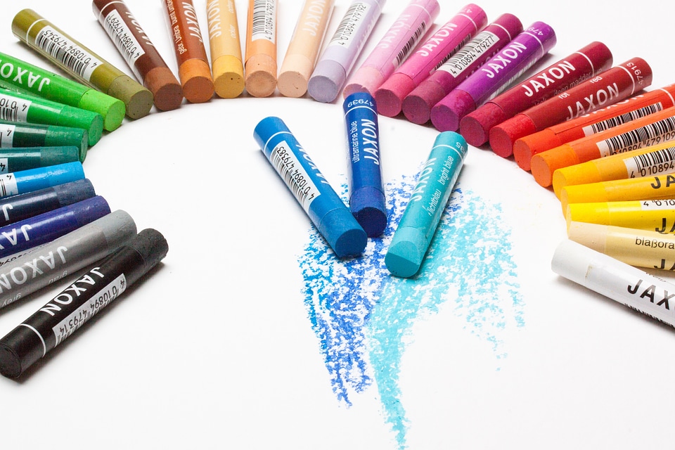 Half circle paint blue