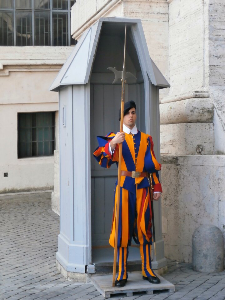 Rome the vatican costume