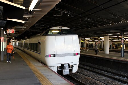 Shin-osaka train 683 system photo