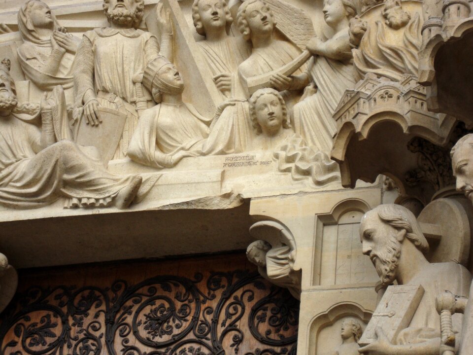 Architecture notre dame stucco
