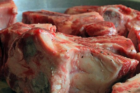 Bone-in bone in catering