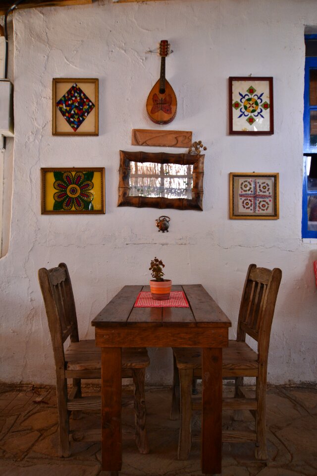 Nobody furniture dining table