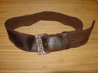 Skin leather goods buckle