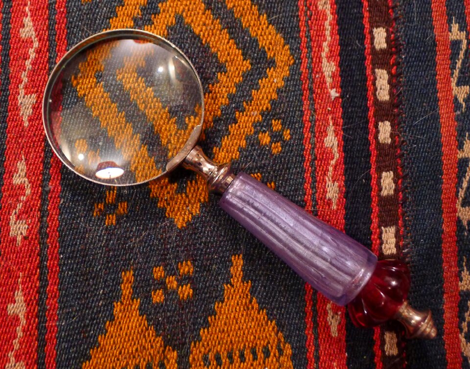 Glass magnify investigate