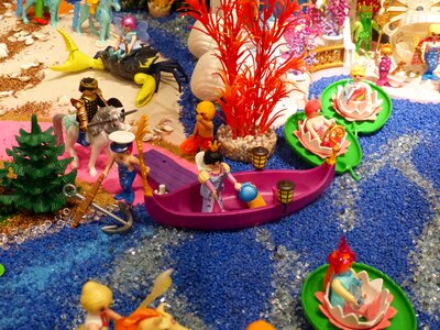 Exhibition toys figures
