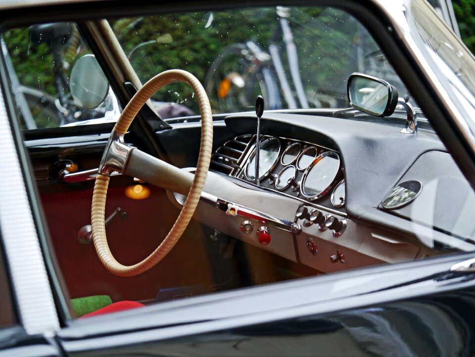 Dashboard einspeichenlenkrad inside mirror
