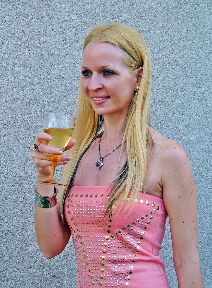 Smile champagne beauty