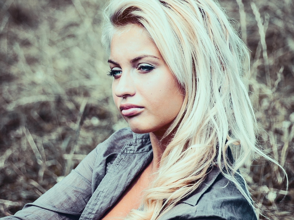 Blondie blond hair nice face