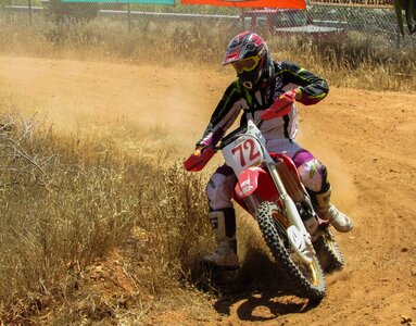 Race dirt competition photo