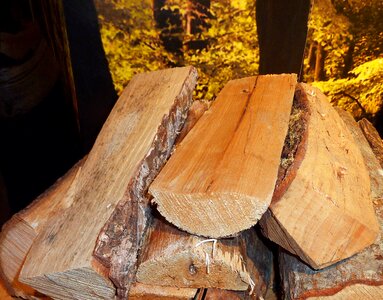 Background wood combs thread cutting