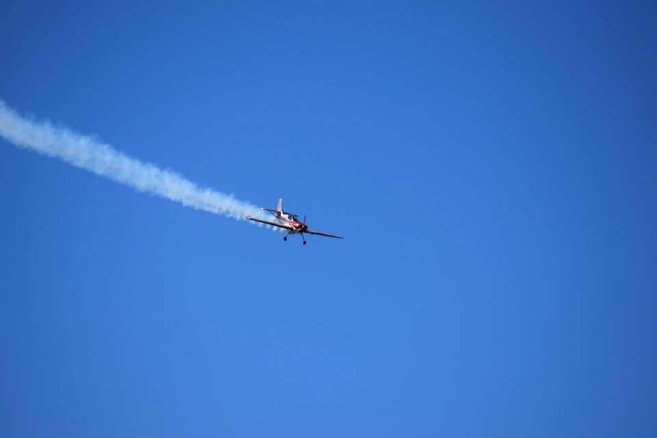 Stunt plane evolution sky