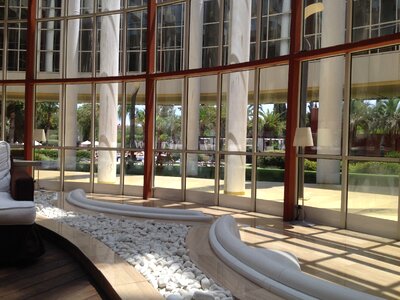 Inter-ion window glass