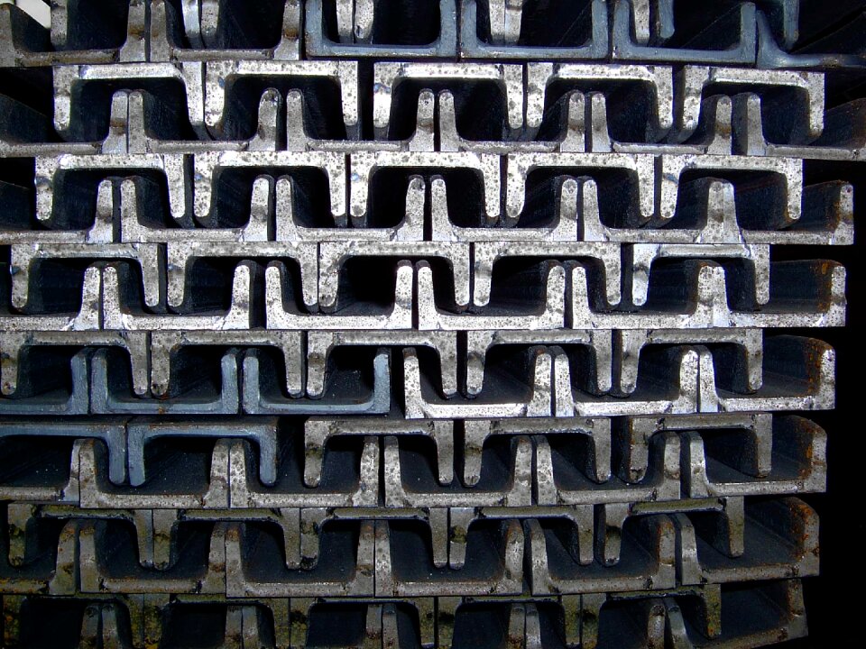 Construction carrier profile