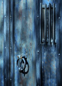 Portal door handle entry