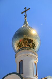 Square tower cross