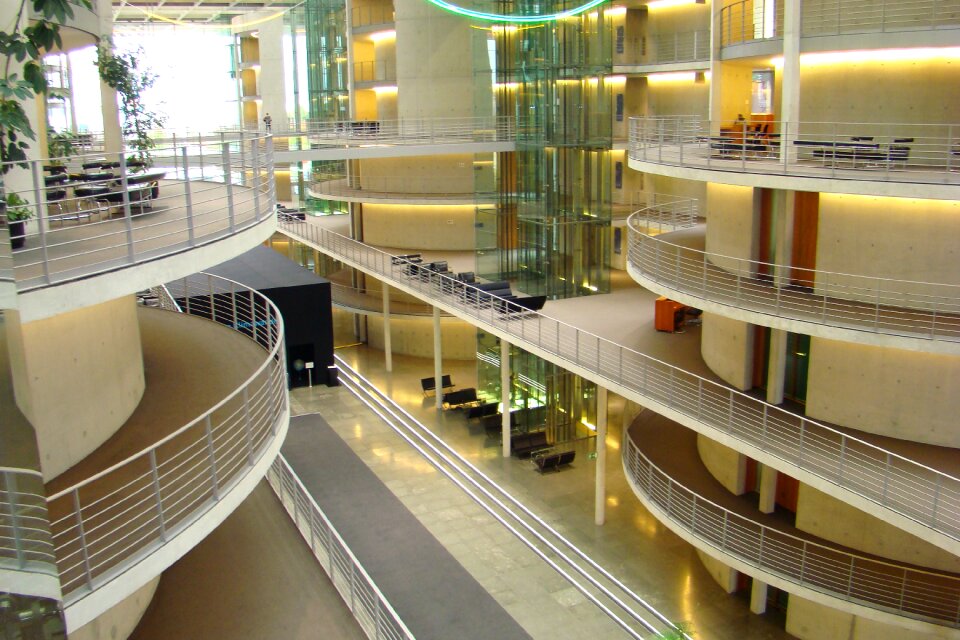 Berlin bundestag government buildings