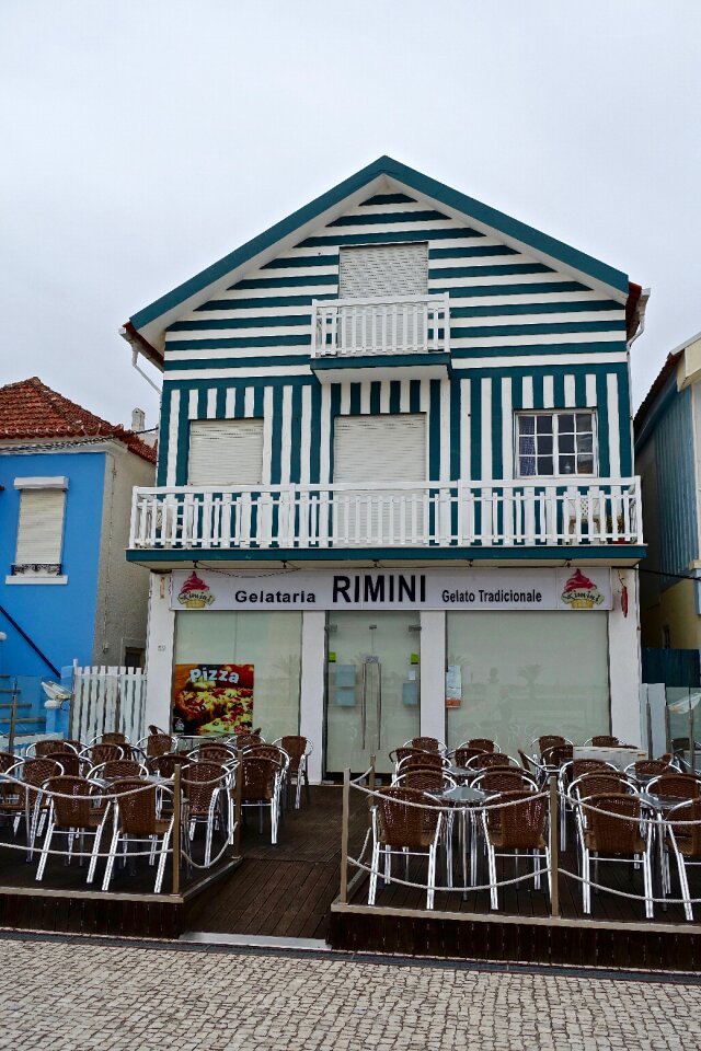 Stripes exterior decoration