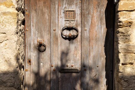 Portal door handle entry