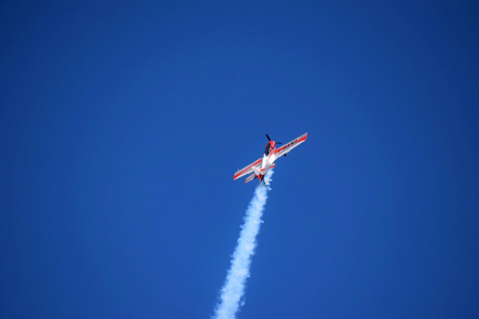 Stunt plane evolution sky