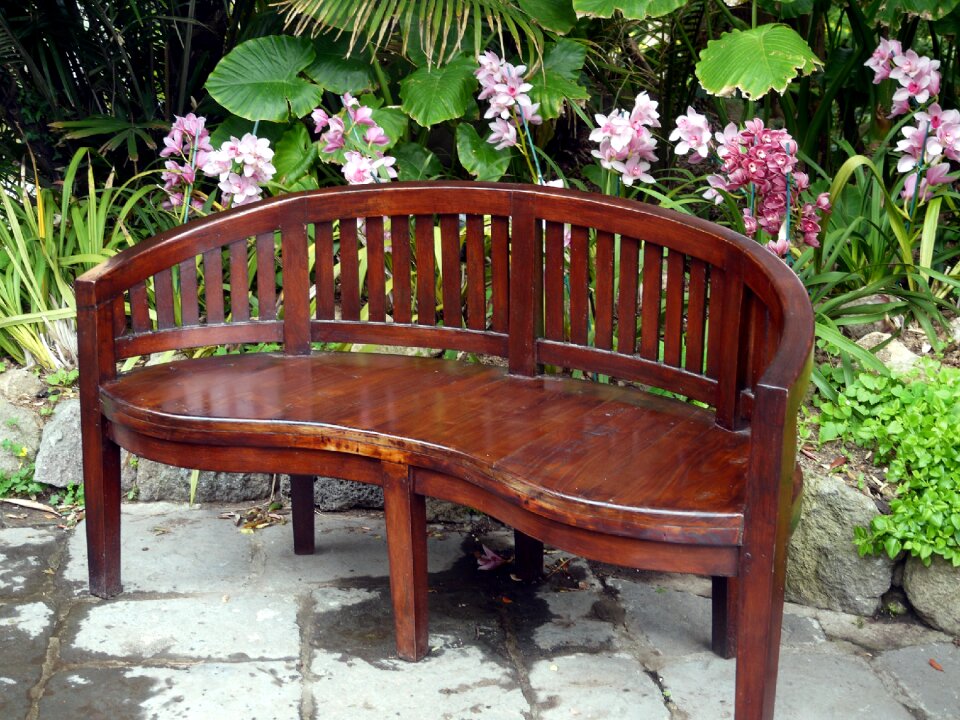 Garden bench park