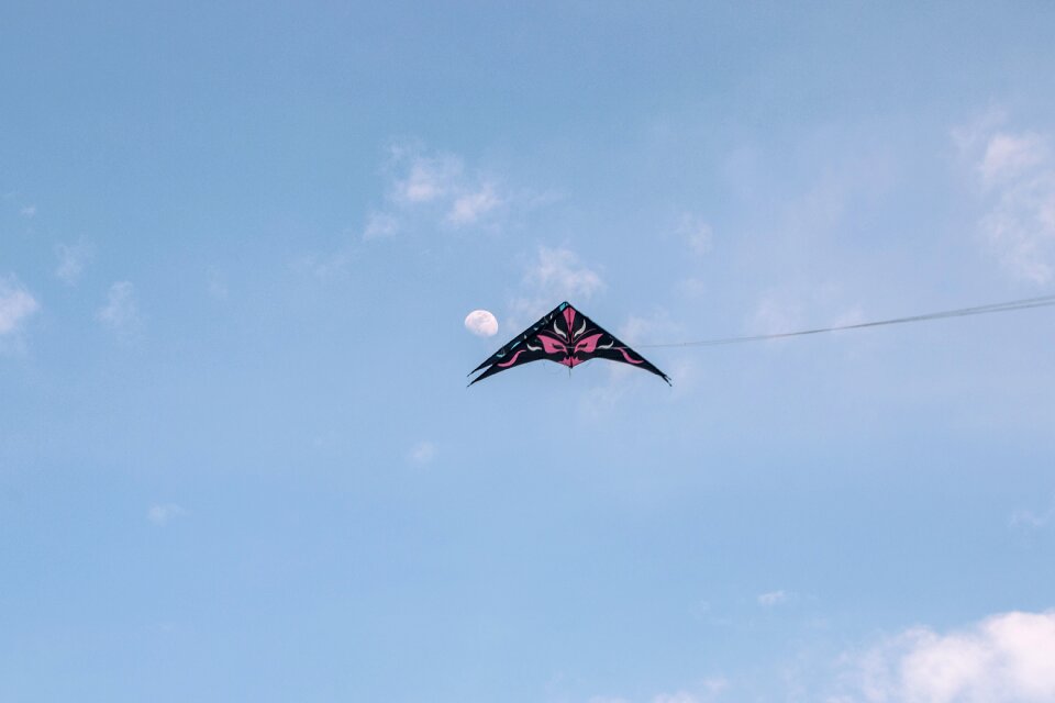 Landscape kite moon