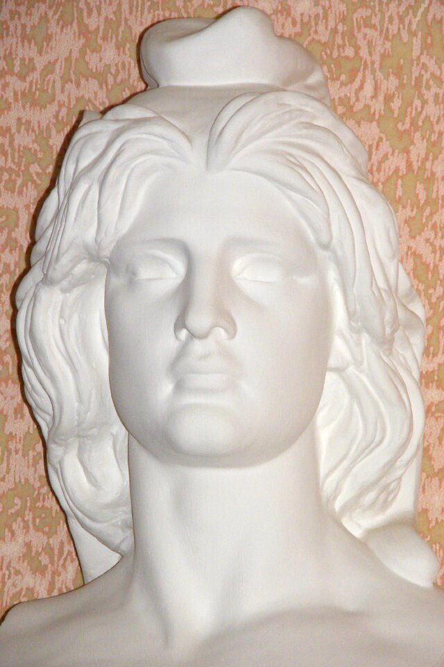 Marianne statue town hall