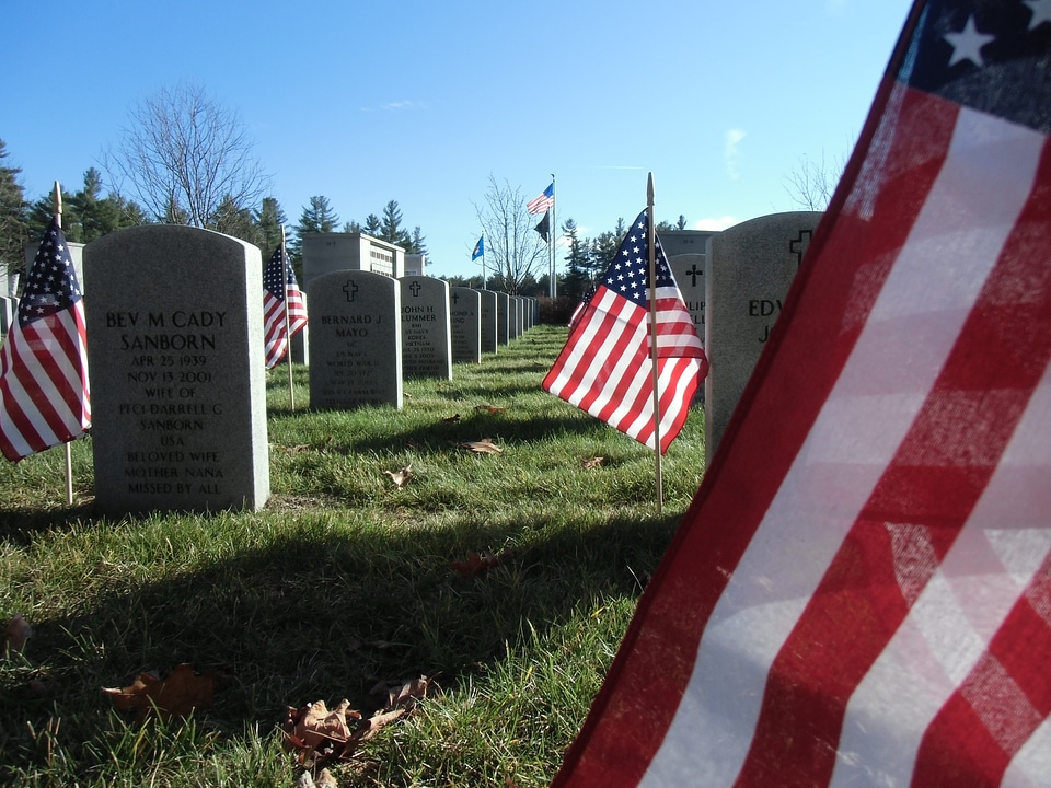 Veterans grave tombstone