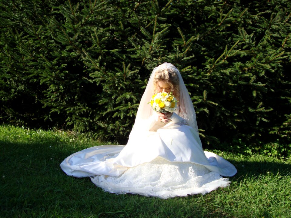 Bride woman bouquet