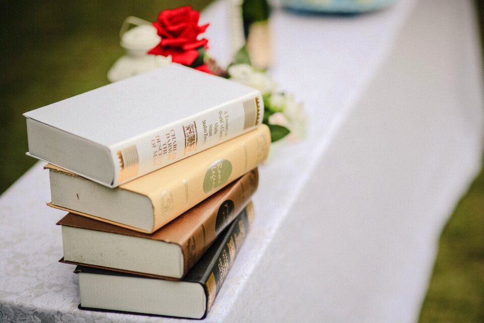 Books decoration wedding