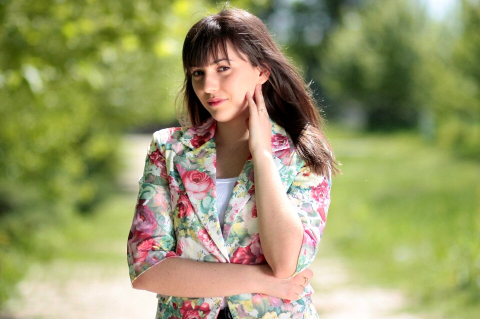 Brunette fashion beauty
