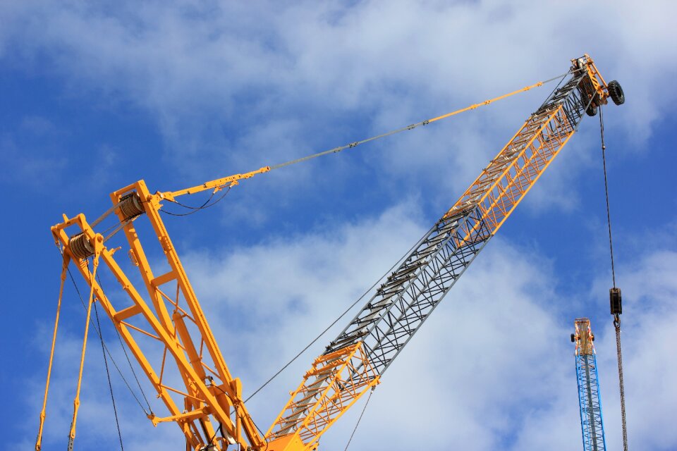 Lifting construction