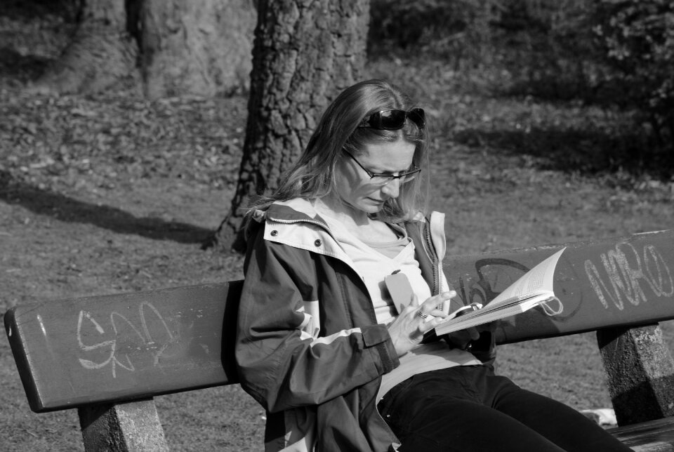 Summer book smartphone