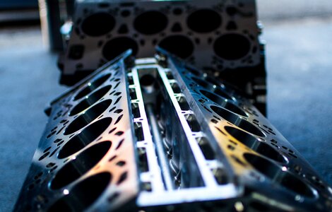 Engine block motor technical
